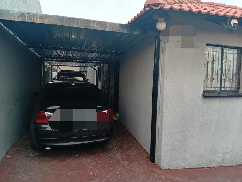 6 Bedroom Property for Sale in Birch Acres Gauteng