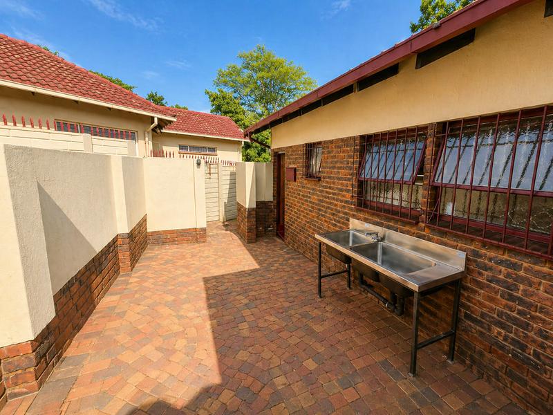 4 Bedroom Property for Sale in The Reeds Gauteng