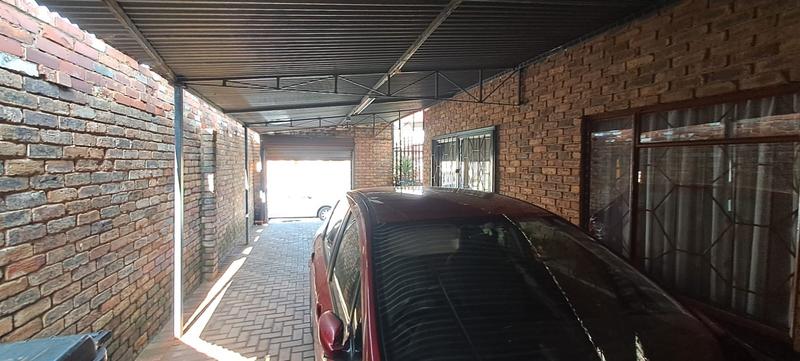 3 Bedroom Property for Sale in Reigerpark Gauteng
