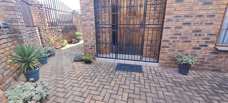 3 Bedroom Property for Sale in Reigerpark Gauteng