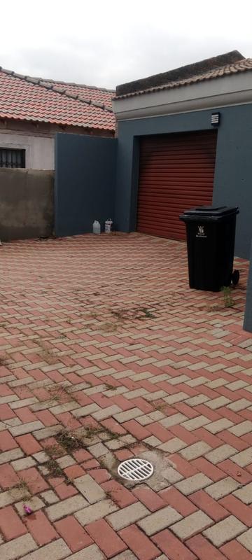 3 Bedroom Property for Sale in Dawn Park Gauteng