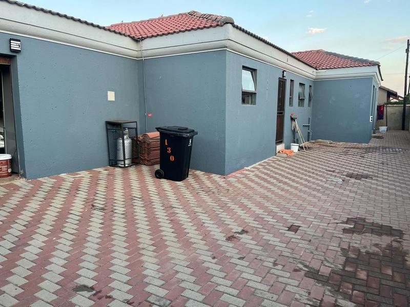 3 Bedroom Property for Sale in Dawn Park Gauteng