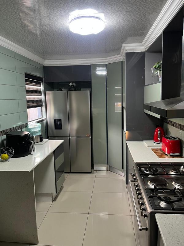 3 Bedroom Property for Sale in Dawn Park Gauteng