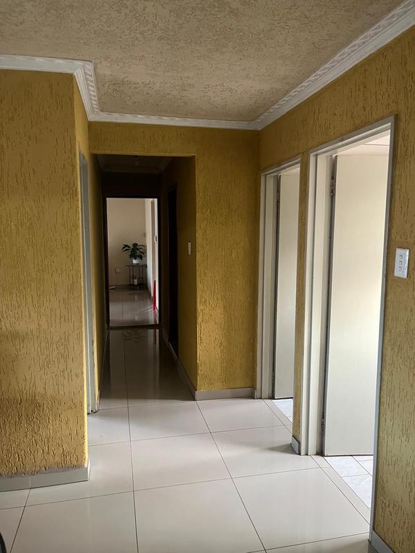 3 Bedroom Property for Sale in Dawn Park Gauteng
