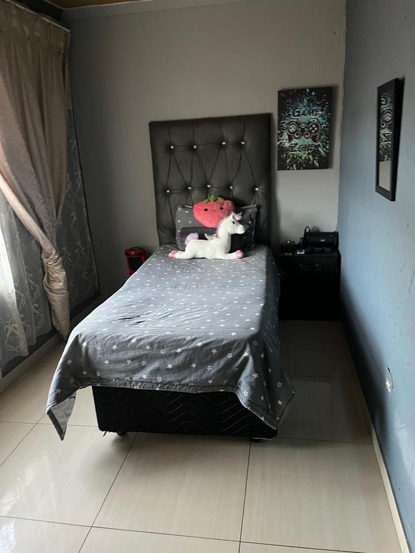 3 Bedroom Property for Sale in Dawn Park Gauteng