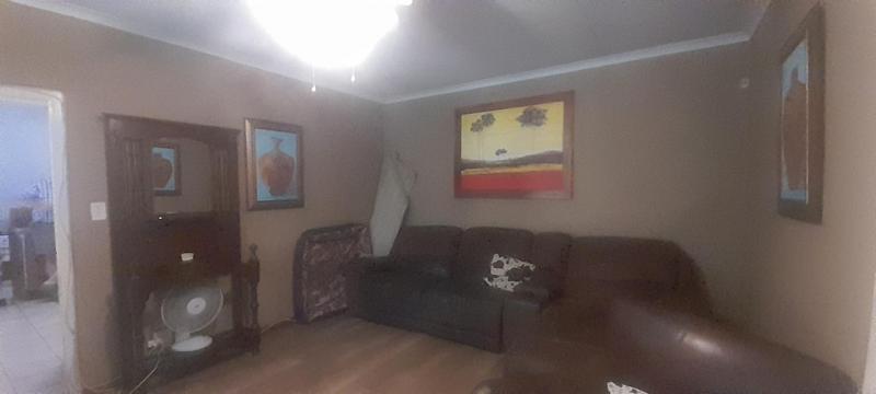 To Let 3 Bedroom Property for Rent in Knopjeslaagte Gauteng