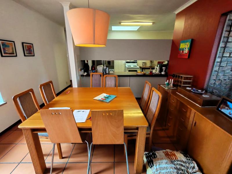 5 Bedroom Property for Sale in Rooihuiskraal Gauteng