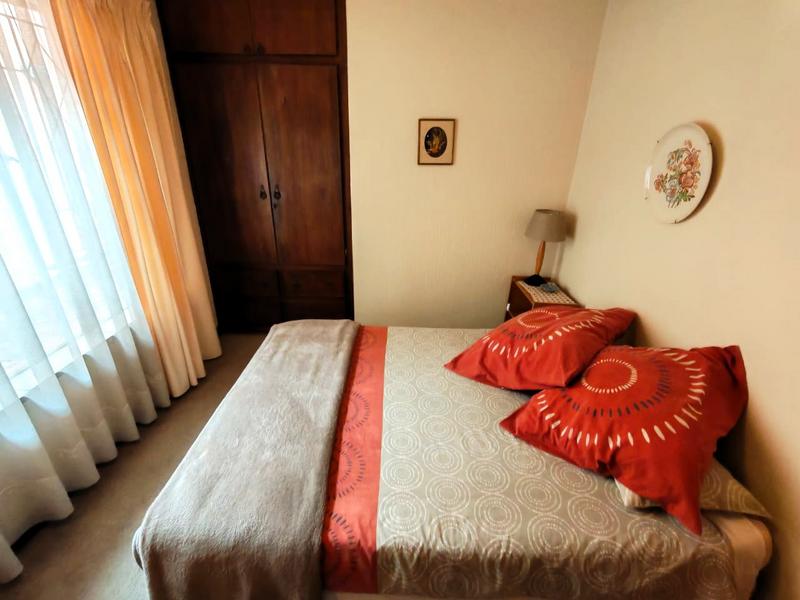 5 Bedroom Property for Sale in Rooihuiskraal Gauteng