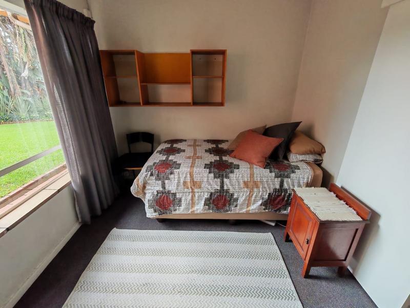 5 Bedroom Property for Sale in Rooihuiskraal Gauteng