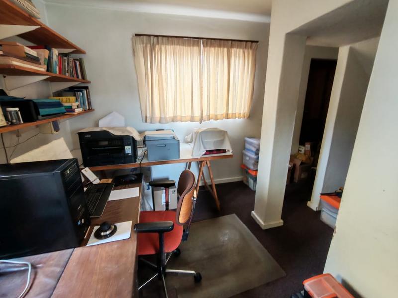 5 Bedroom Property for Sale in Rooihuiskraal Gauteng