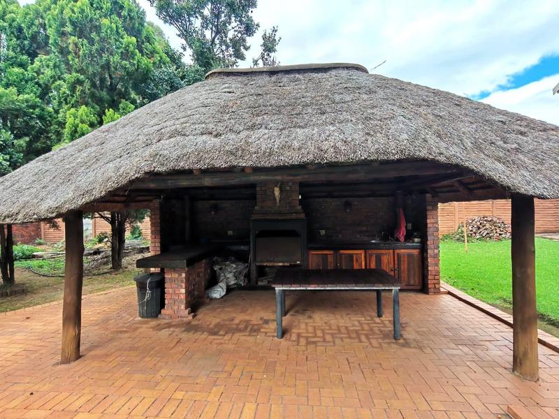 5 Bedroom Property for Sale in Rooihuiskraal Gauteng