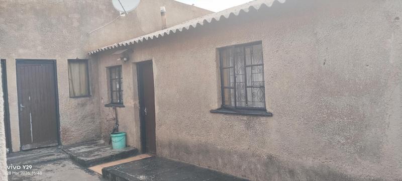 6 Bedroom Property for Sale in Tembisa Gauteng