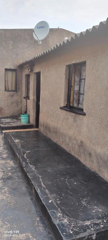 6 Bedroom Property for Sale in Tembisa Gauteng