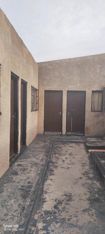 6 Bedroom Property for Sale in Tembisa Gauteng