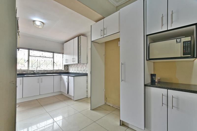 4 Bedroom Property for Sale in Bezuidenhout Valley Gauteng