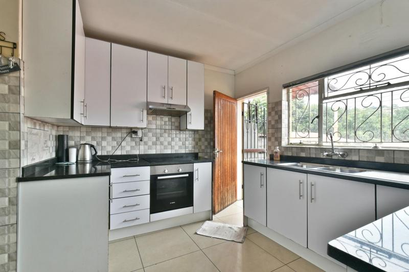 4 Bedroom Property for Sale in Bezuidenhout Valley Gauteng