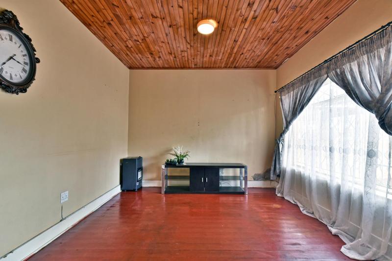 4 Bedroom Property for Sale in Bezuidenhout Valley Gauteng
