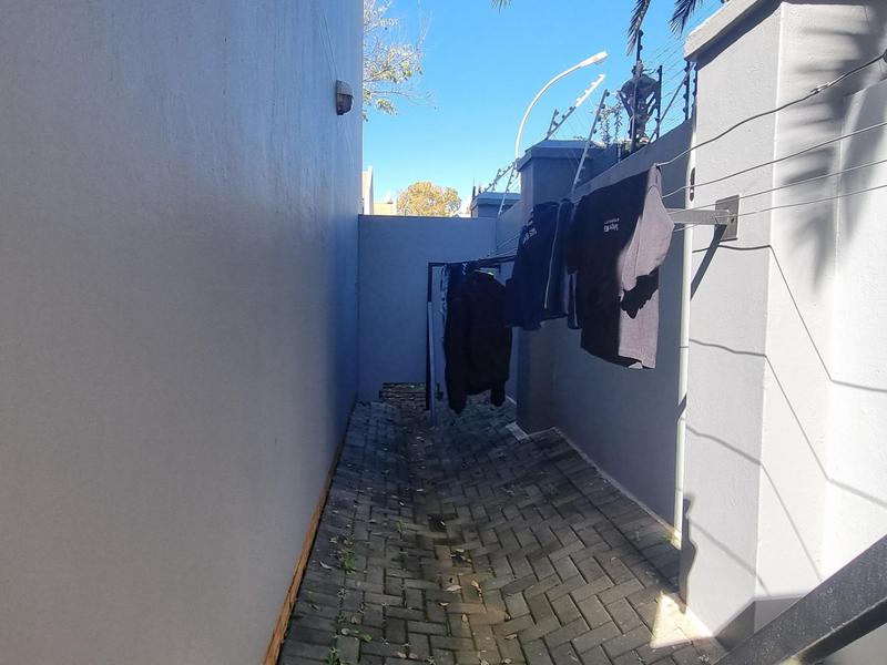 1 Bedroom Property for Sale in Bedfordview Gauteng