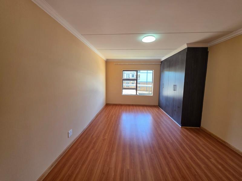 To Let 2 Bedroom Property for Rent in Fairlead Gauteng