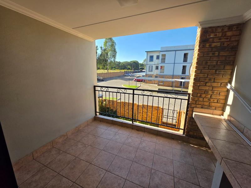 To Let 2 Bedroom Property for Rent in Fairlead Gauteng