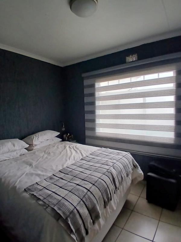 2 Bedroom Property for Sale in Fleurhof Gauteng