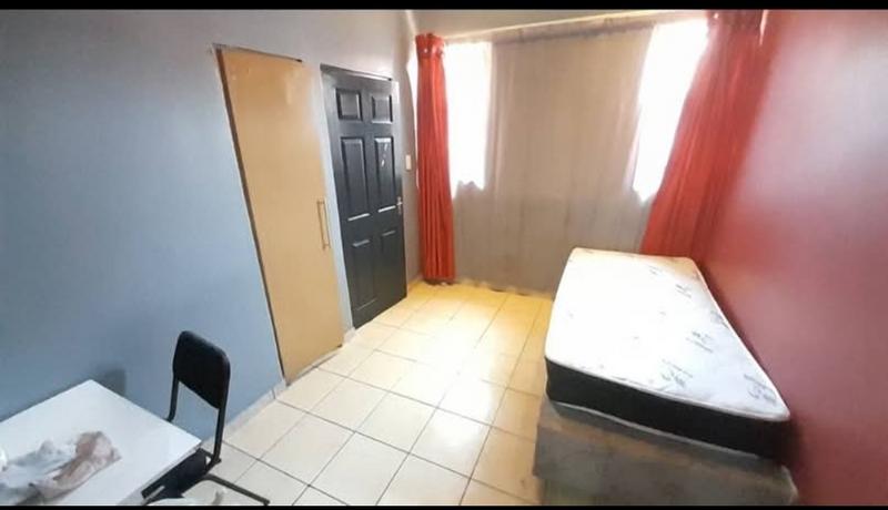 To Let 9 Bedroom Property for Rent in Doornfontein Gauteng