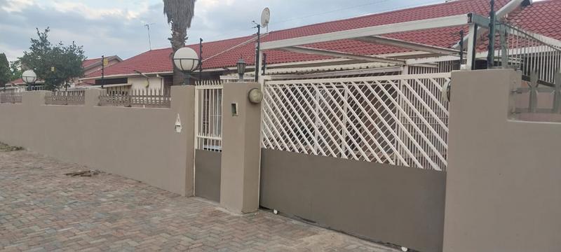3 Bedroom Property for Sale in Rynsoord Gauteng