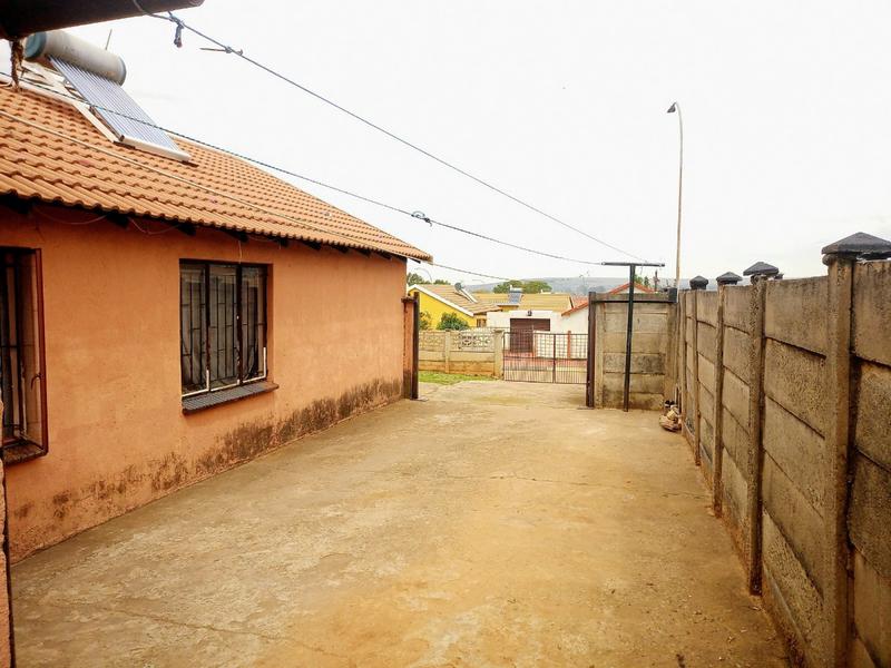 3 Bedroom Property for Sale in Lenasia South Gauteng