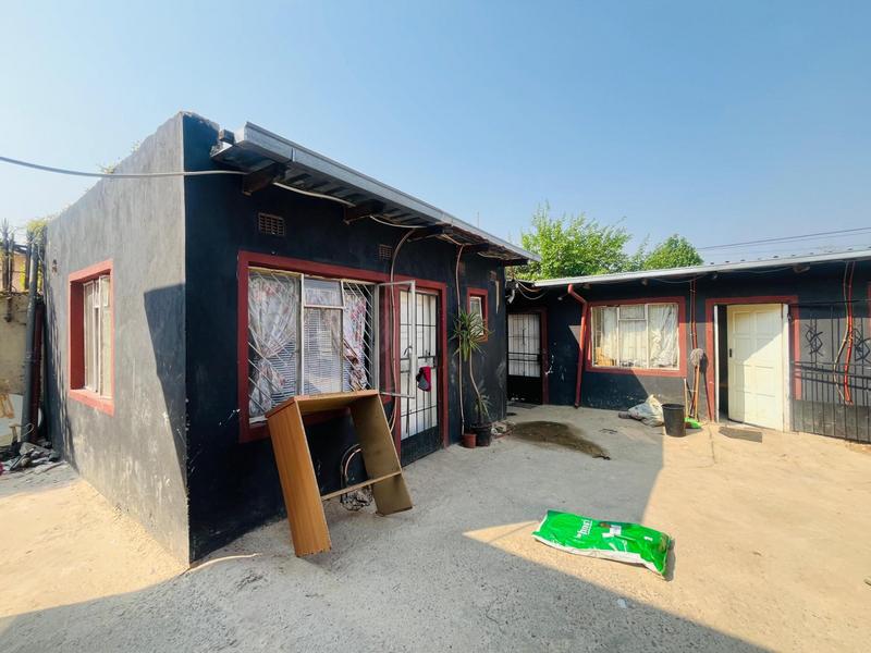 4 Bedroom Property for Sale in Rosettenville Gauteng