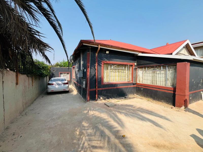 4 Bedroom Property for Sale in Rosettenville Gauteng