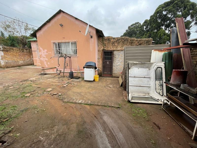 7 Bedroom Property for Sale in Rosettenville Gauteng