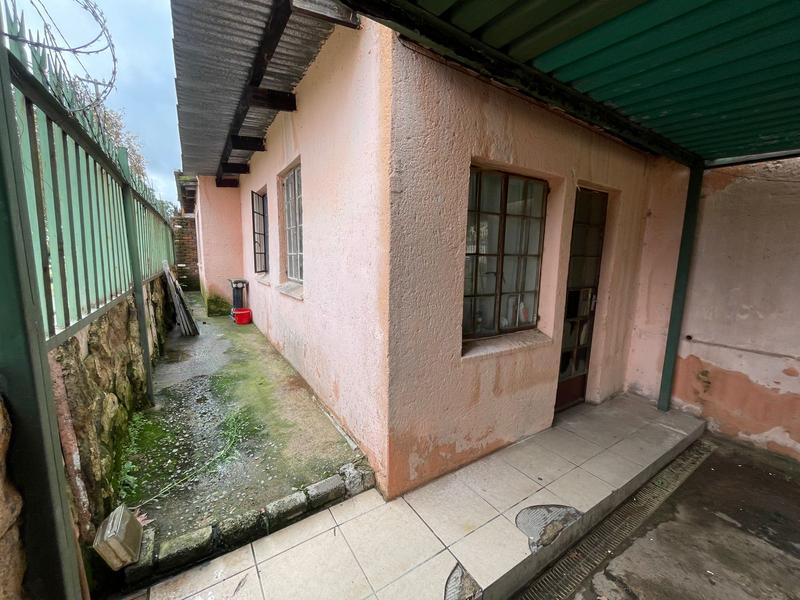 7 Bedroom Property for Sale in Rosettenville Gauteng