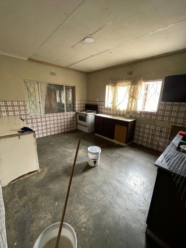 7 Bedroom Property for Sale in Rosettenville Gauteng