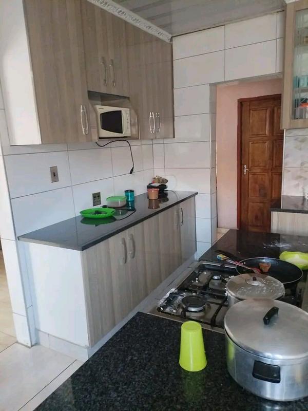 4 Bedroom Property for Sale in Tshepisong Gauteng