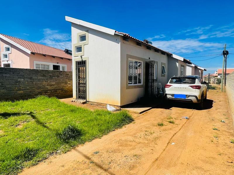 2 Bedroom Property for Sale in Savanna City Gauteng
