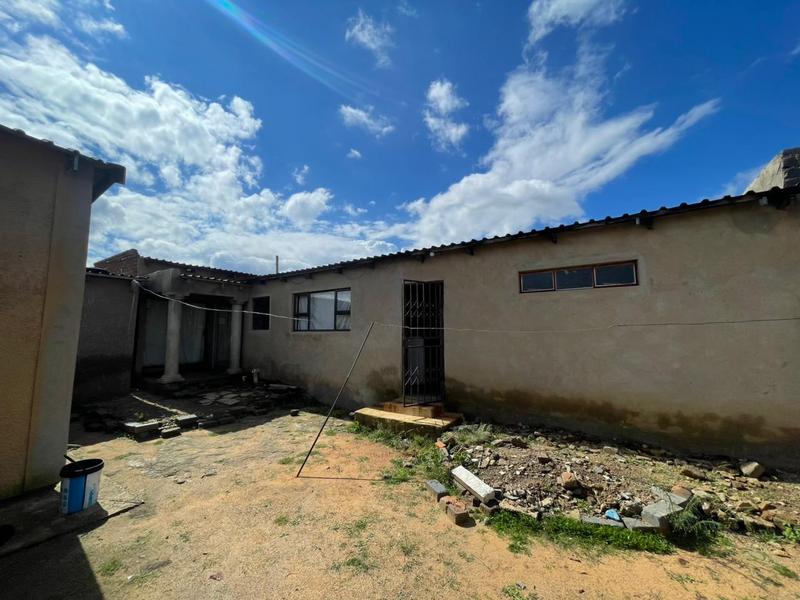 6 Bedroom Property for Sale in Kanana Park Gauteng