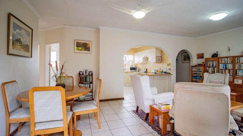 2 Bedroom Property for Sale in Edenvale Central Gauteng