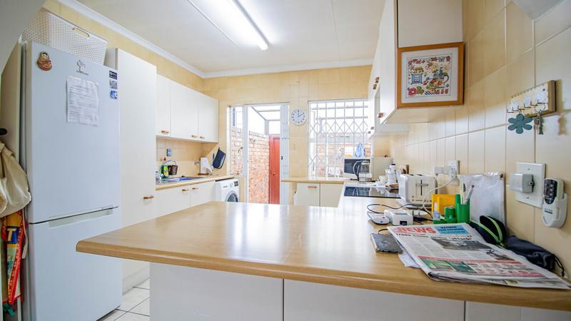 2 Bedroom Property for Sale in Edenvale Central Gauteng