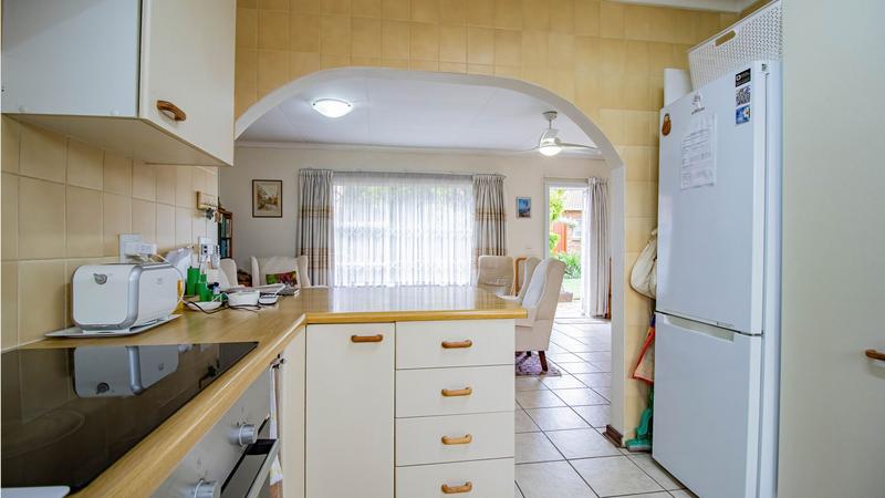 2 Bedroom Property for Sale in Edenvale Central Gauteng