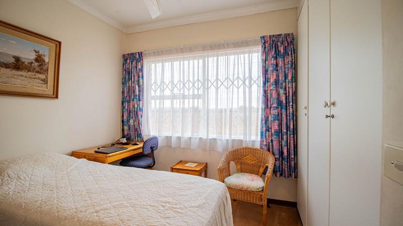 2 Bedroom Property for Sale in Edenvale Central Gauteng