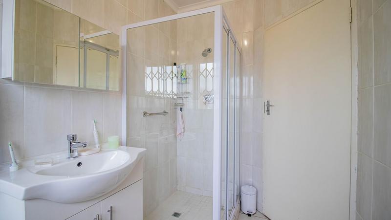2 Bedroom Property for Sale in Edenvale Central Gauteng