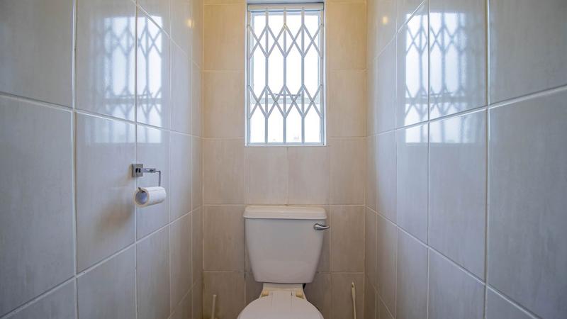 2 Bedroom Property for Sale in Edenvale Central Gauteng