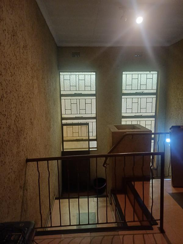 5 Bedroom Property for Sale in Actonville Gauteng