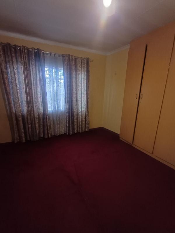 5 Bedroom Property for Sale in Actonville Gauteng