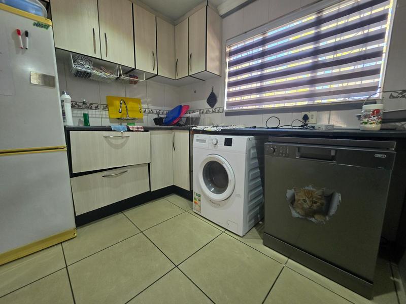 3 Bedroom Property for Sale in Albertsdal Gauteng