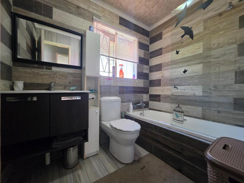 3 Bedroom Property for Sale in Albertsdal Gauteng