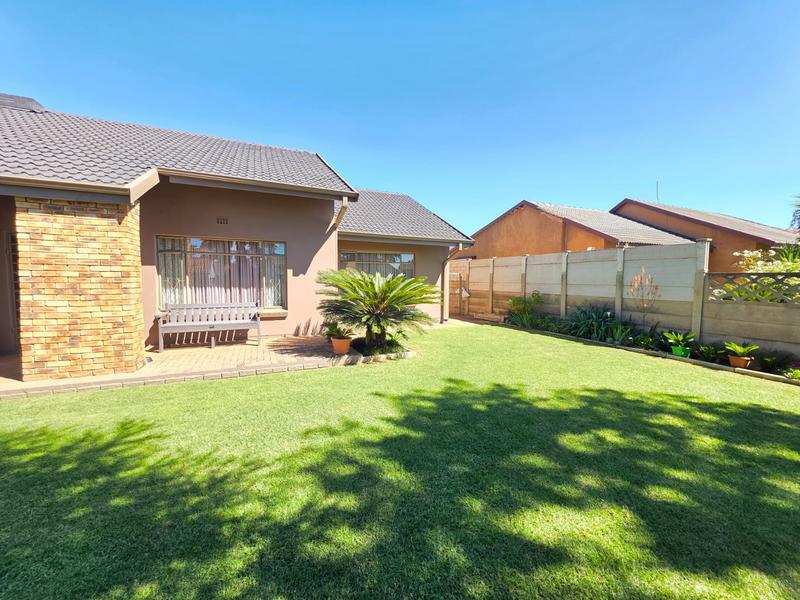 4 Bedroom Property for Sale in Arcon Park Gauteng