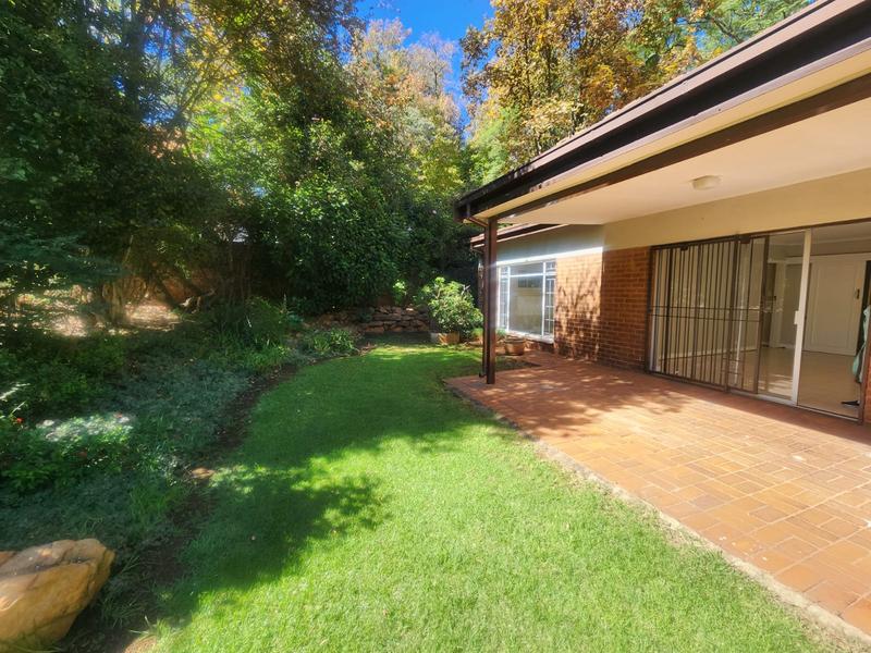 To Let 2 Bedroom Property for Rent in Dunkeld Gauteng