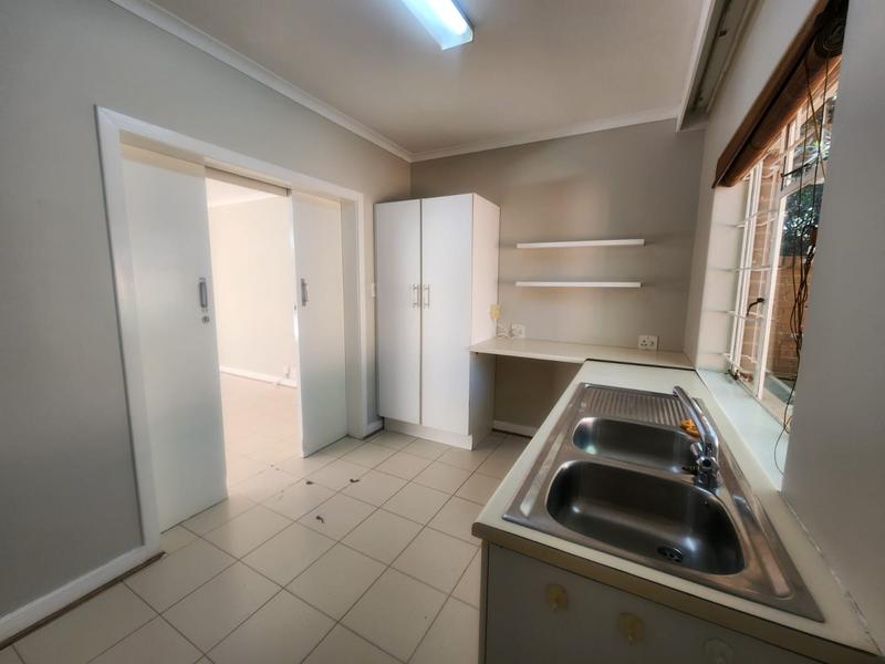 To Let 2 Bedroom Property for Rent in Dunkeld Gauteng