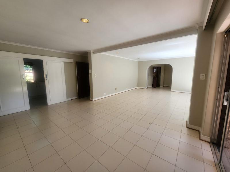 To Let 2 Bedroom Property for Rent in Dunkeld Gauteng